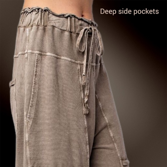 EASEL "Select Comfort" Premium Mineral Washed Wide Leg Pants Raw Hem Seam Detail - Picture 3 of 16